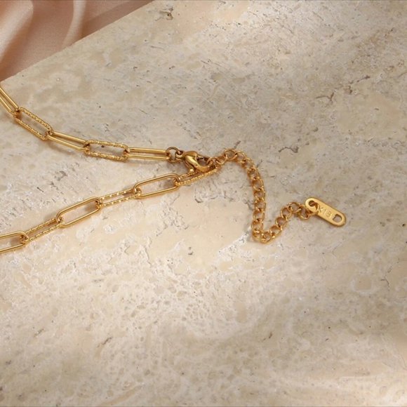 NEW 18K GOLD THIN LINK CHAIN NECKLACE, NICE NECKLACE, CUTE NECKLACE. - Picture 6 of 7